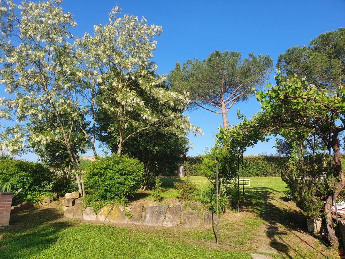 Dago Farmhouse Siena Exterior photo